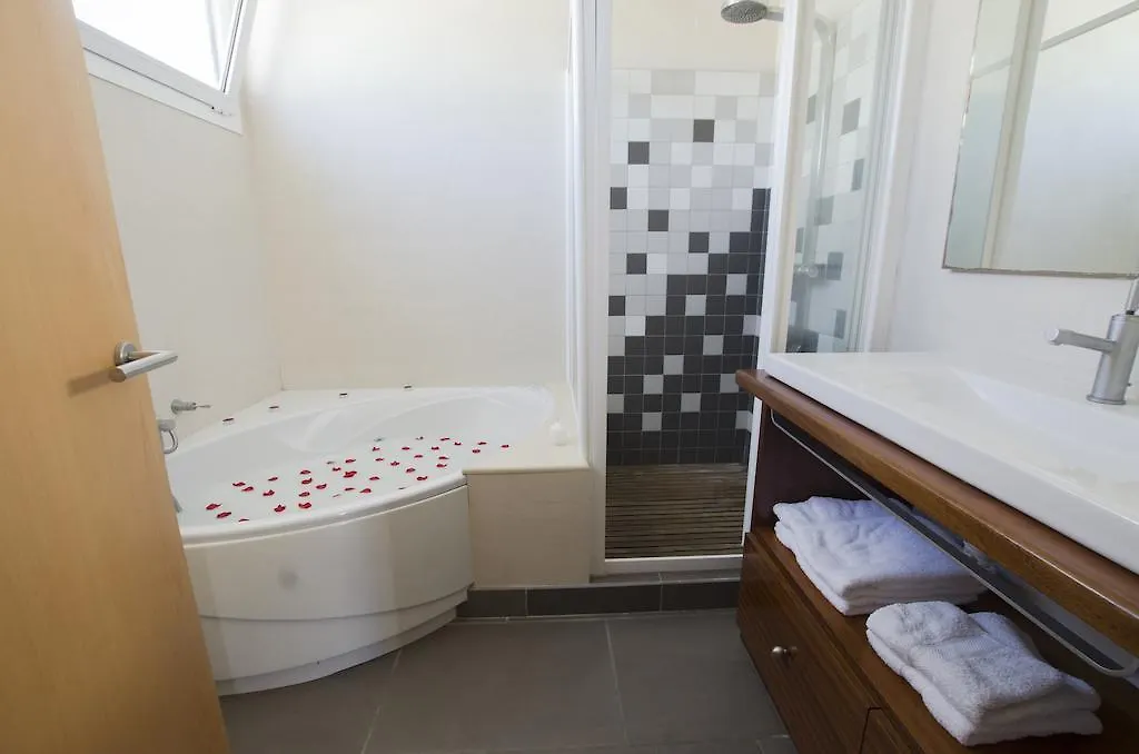 فورنيلس Villa Jamaica